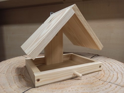 karminik-dla-ptakow-do-samodzielnego-montazu-roz (3)